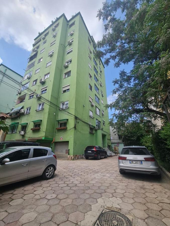 2E Apartment Myslym Shyri Tirana Eksteriør billede