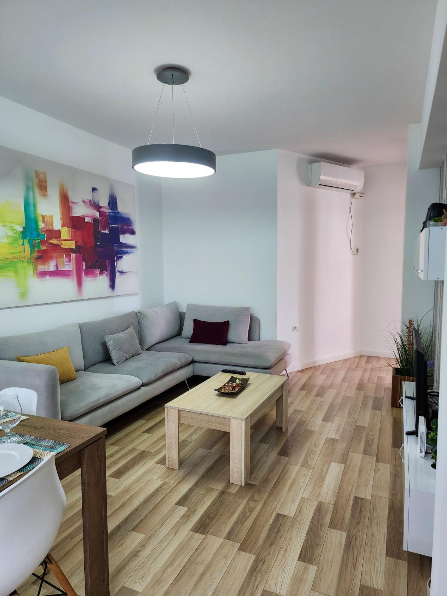 2E Apartment Myslym Shyri Tirana Eksteriør billede